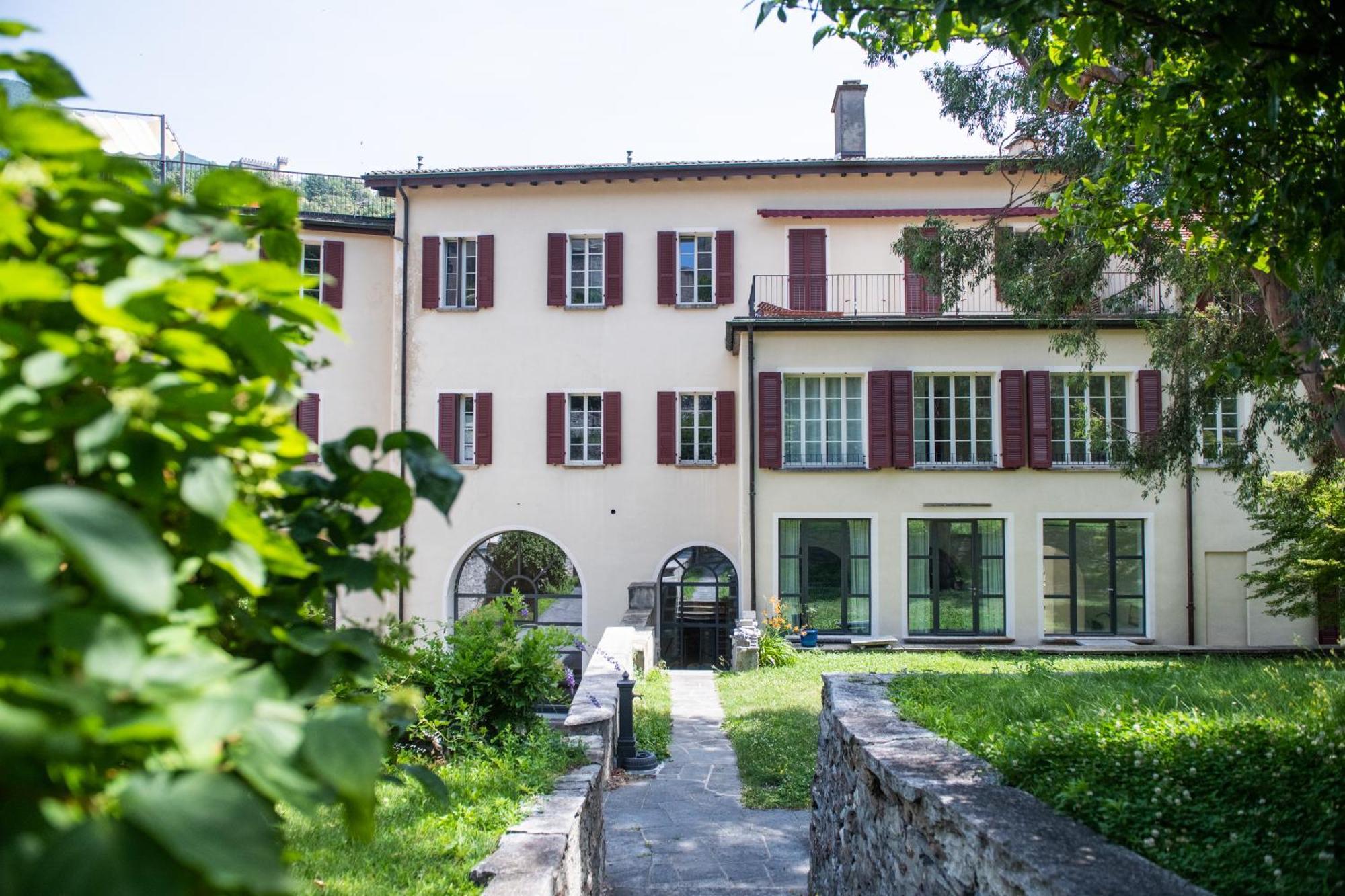 Appartement Easylife Swiss - Luxurious Garden Retreat In Castel Grande, Pergola & Historic Charm X6 Canton de Bellinzone