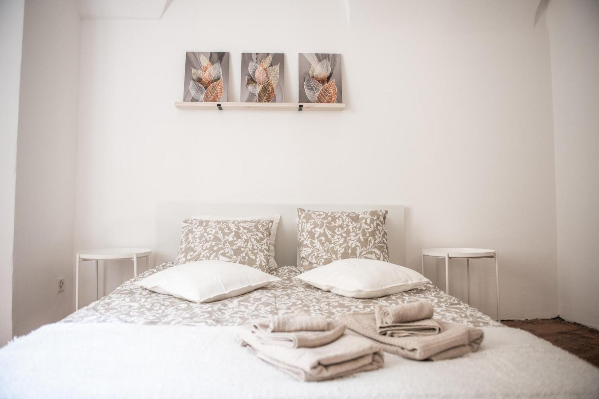 Appartement Easylife Swiss - Luxurious Garden Retreat In Castel Grande, Pergola & Historic Charm X6