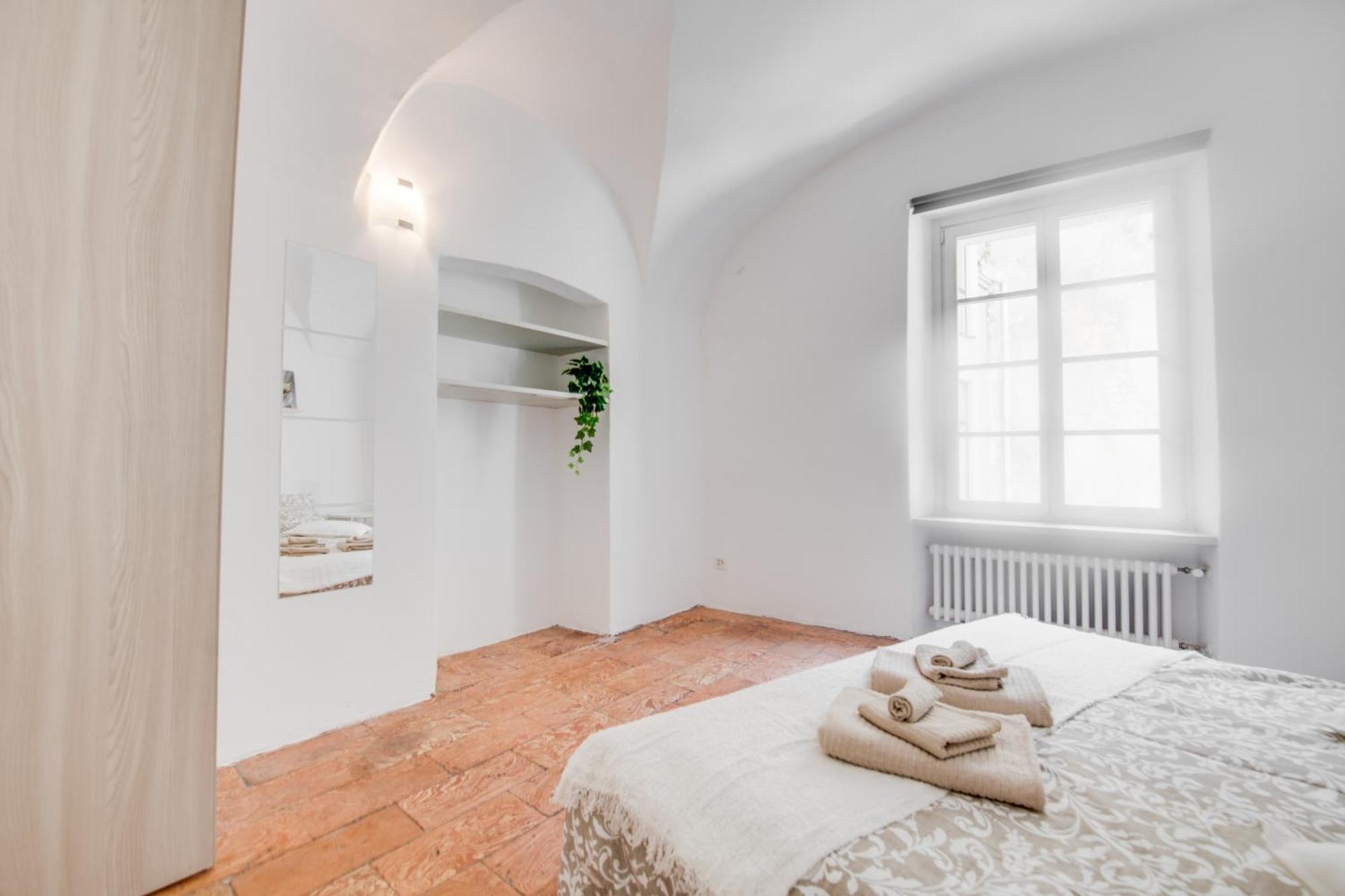 Appartement Easylife Swiss - Luxurious Garden Retreat In Castel Grande, Pergola & Historic Charm X6 Canton de Bellinzone